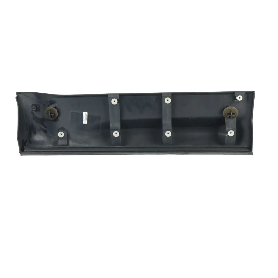 Moulure Garniture Porte Arrière Gauche pour Land Rover Range Rover L320 à propos du numéro de pièce DGP000231 Land Rover Range Rover L320 Moulure Garniture Porte Arrière Gauche - SKU LR007360 - Numéro de pièce DGP000231