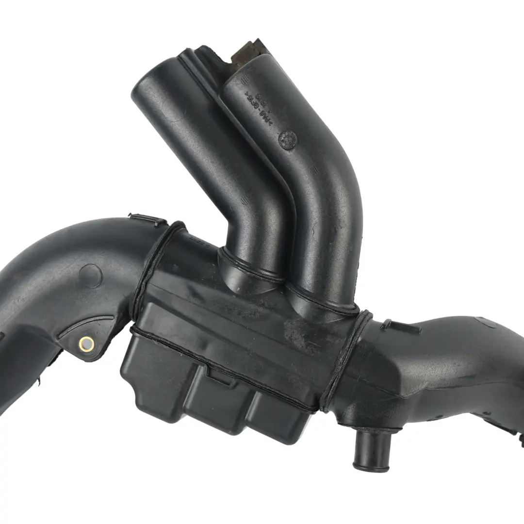 Land Rover Range Rover L322 Air Intake Pipe Hose 448DT Diesel BH-42-9F876-BB - SKU LR022875 - Part number LR022875