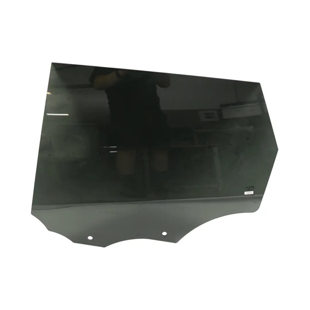 Range Rover Sport L494 Vitre Fenêtre Porte Arrière Gauche AS3 Teinté - SKU LR043954 - Numéro de pièce LR043954