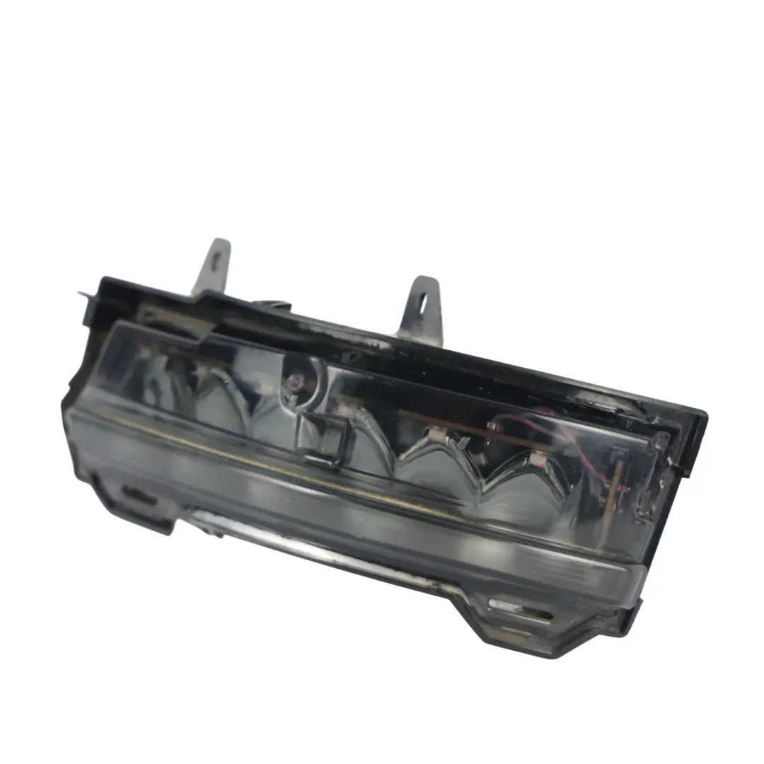 Indicatore Specchietto Sinistro EJ32-13B382-AA per Land Rover Discovery L550 con numero di parte LR048352 Land Rover Discovery L550 Indicatore Specchietto Sinistro EJ32-13B382-AA - SKU LR048352 - Numero di parte LR048352