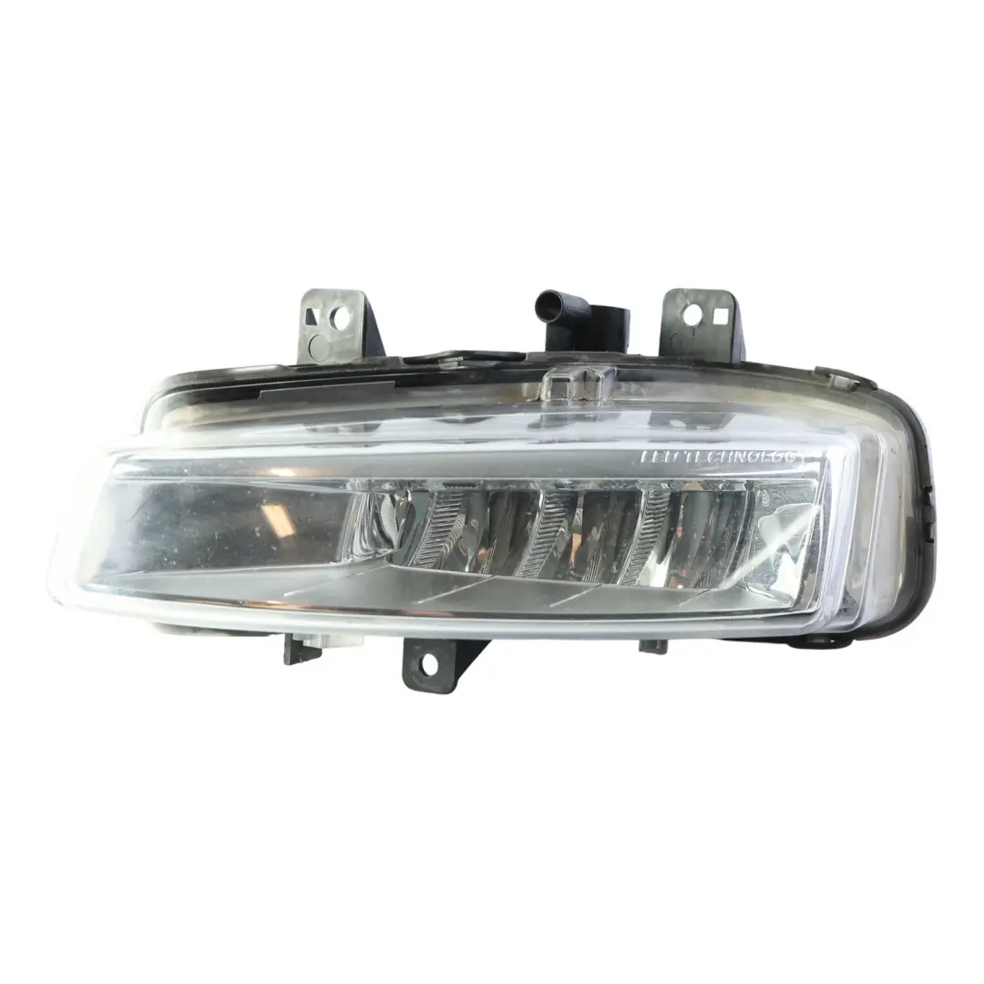 Front Fog Light Lamp Left N/S FJ32-15201-AB to Land Rover Discovery Sport L550 with Part number LR068980 Land Rover Discovery Sport L550 Front Fog Light Lamp Left N/S FJ32-15201-AB - SKU LR068980 - Part number LR068980