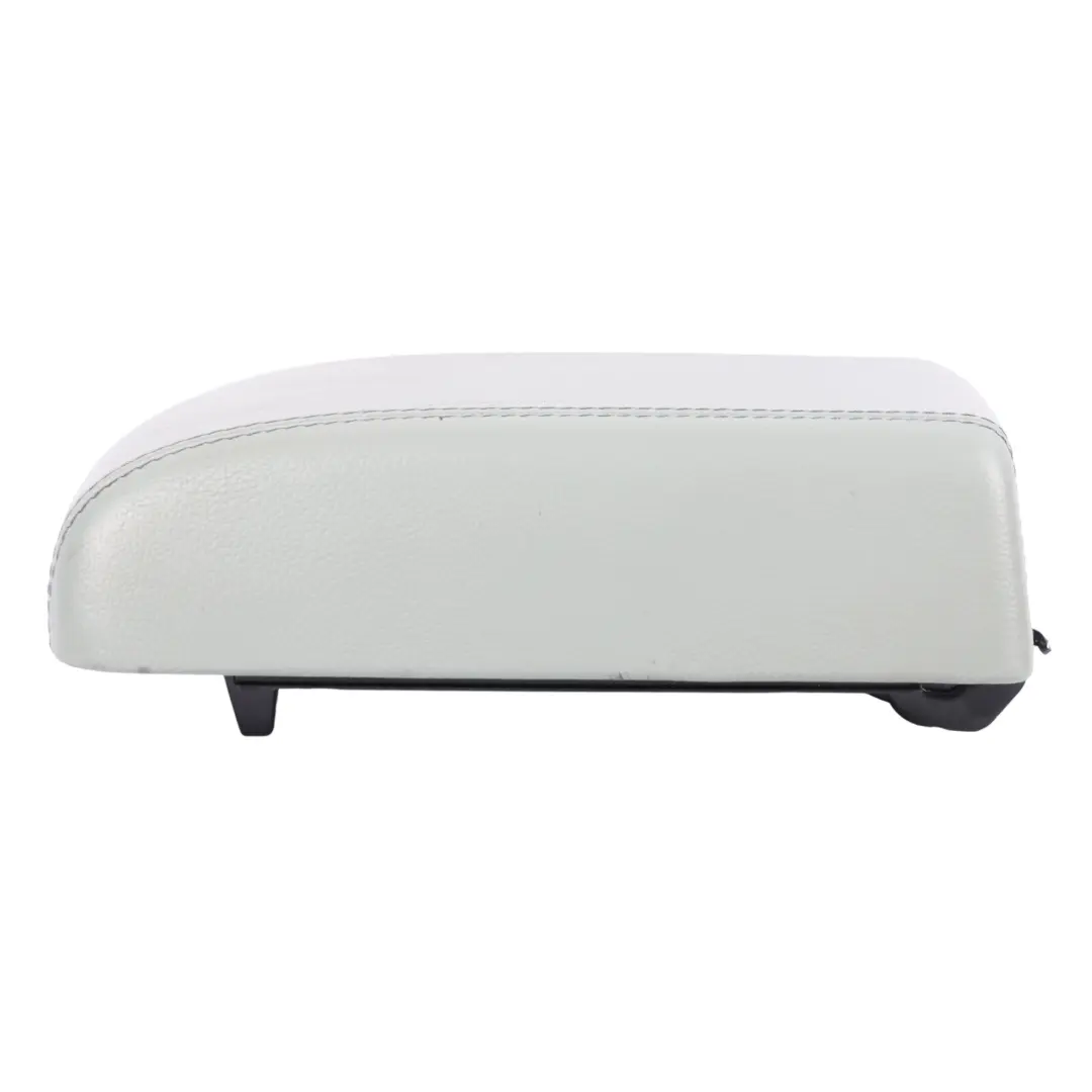 Couvercle Accoudoir Console Centrale Cuir Lunar pour Land Rover Discovery Sport L550 à propos du numéro de pièce LR076394 Land Rover Discovery Sport L550 Couvercle Accoudoir Console Centrale Cuir Lunar - SKU LR076394 - Numéro de pièce LR076394