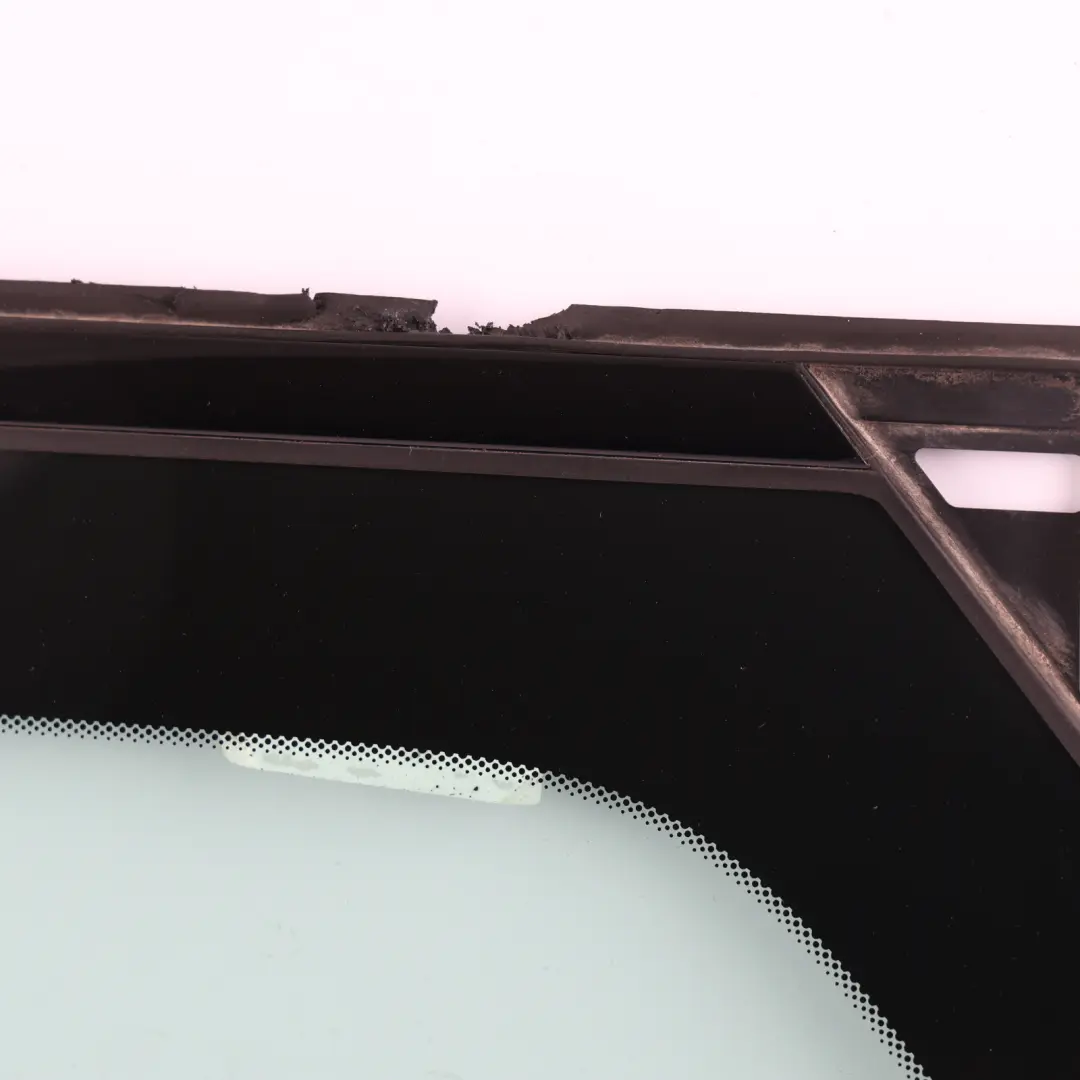 Quarter Window Left N/S Glass Glazing AS2 to Land Rover Discovery Sport L550 Rear with Part number LR078382 Land Rover Discovery Sport L550 Rear Quarter Window Left N/S Glass Glazing AS2 - SKU LR078382-1 - Part number LR078382