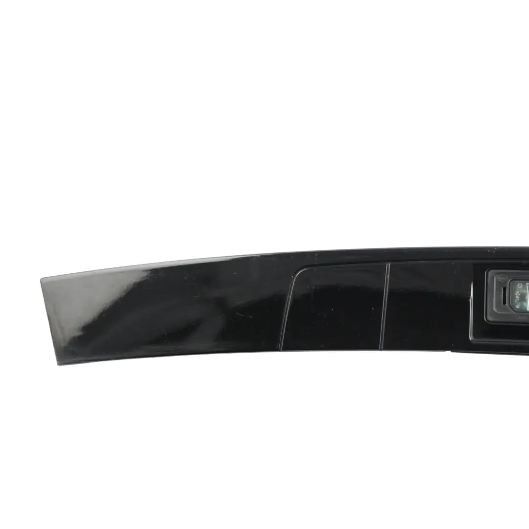 Boot Lid Handle Trim Strip Dark Sapphire Blue JBC2149 to Land Rover Discovery L550 with Part number LR085503 Land Rover Discovery L550 Boot Lid Handle Trim Strip Dark Sapphire Blue JBC2149 - SKU LR085503-DAS - Part number LR085503