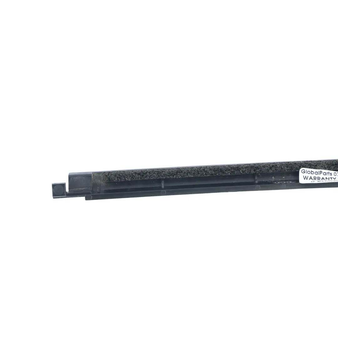 Land Rover Range Rover Velar L560 Türdichtung Vorne Links J8A221447AB - SKU LR092726 - Teilenummer LR092726