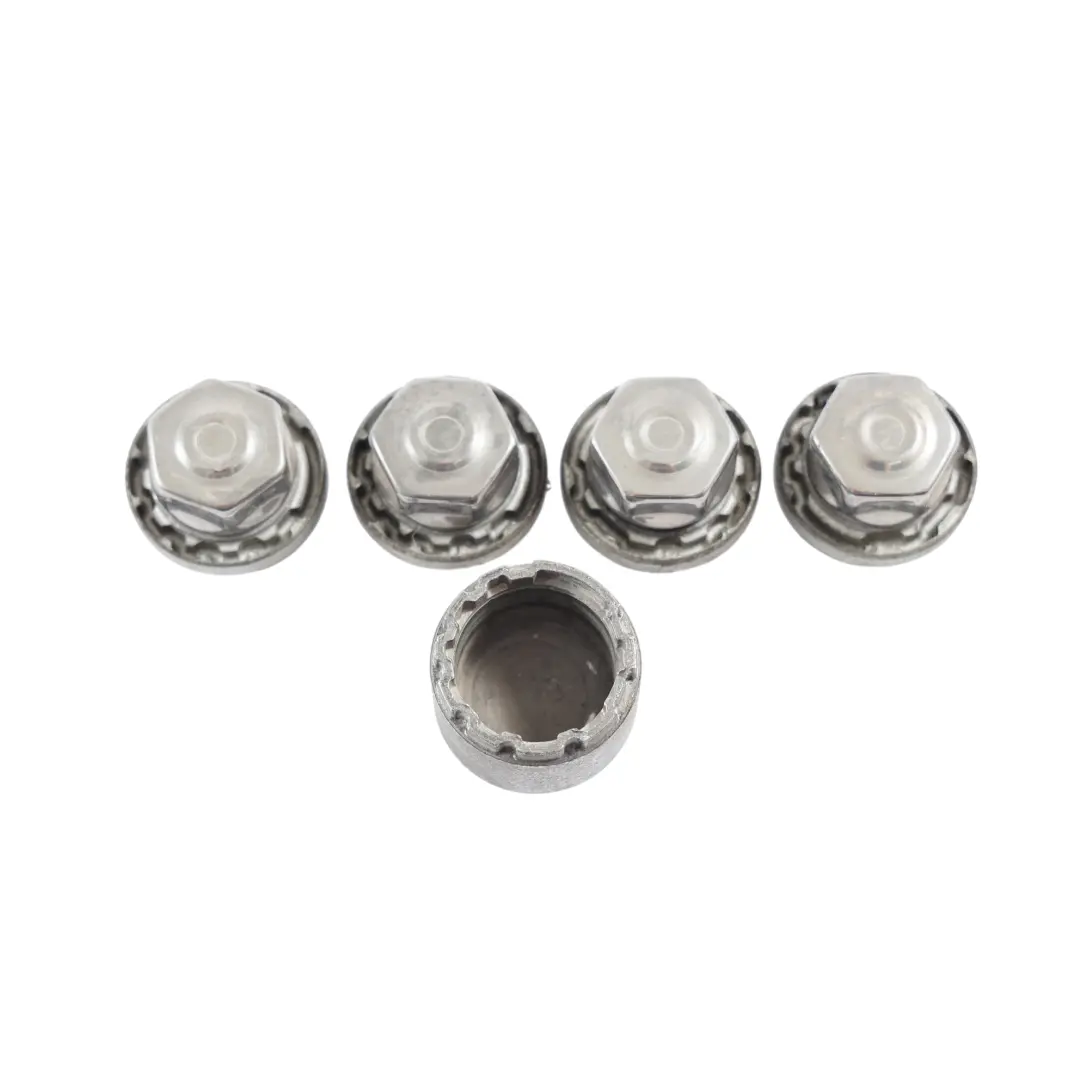 Chiave Dado Bloccaggio Ruota JK72-17A147-AA per Land Rover Range Rover Velar L560 con numero di parte LR116657 Land Rover Range Rover Velar L560 Chiave Dado Bloccaggio Ruota JK72-17A147-AA - SKU LR116657 - Numero di parte LR116657