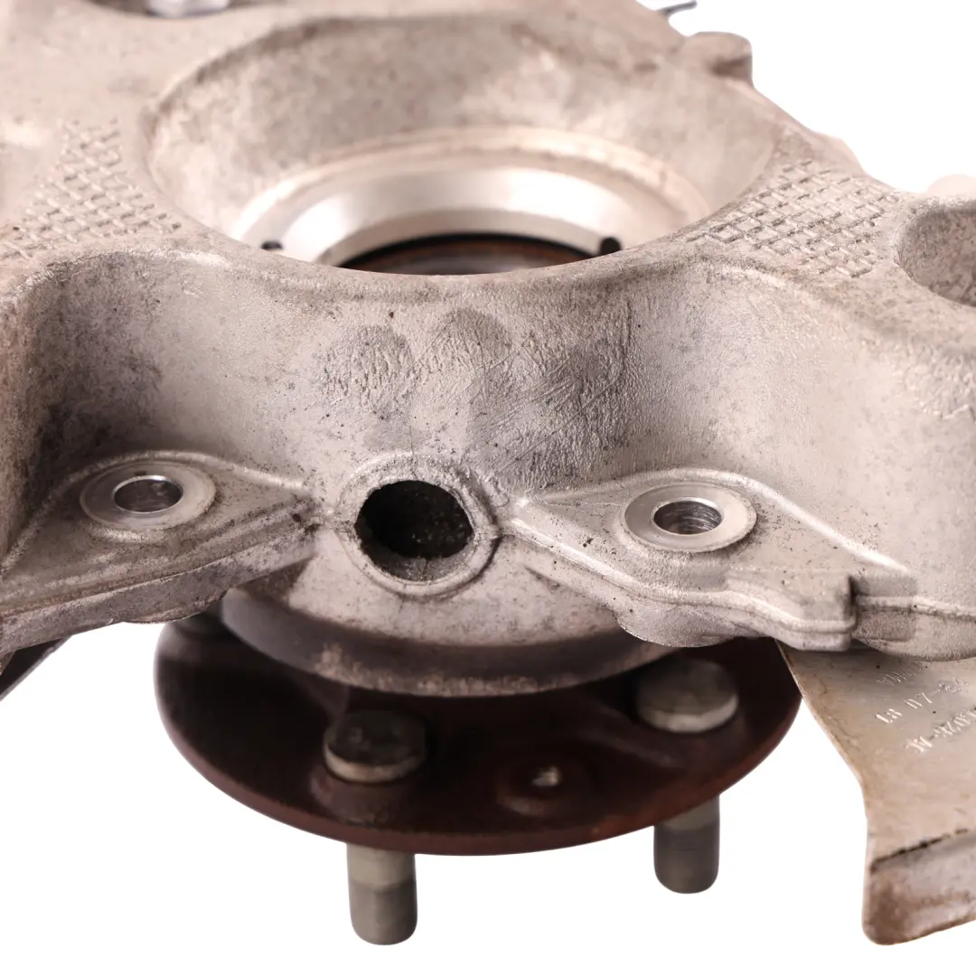 Carrier Rear Right O/S M8D2-5A968-CA to Land Rover Discovery Sport L550 Wheel with Part number LR139874 Land Rover Discovery Sport L550 Wheel Carrier Rear Right O/S M8D2-5A968-CA - SKU LR139874 - Part number LR139874