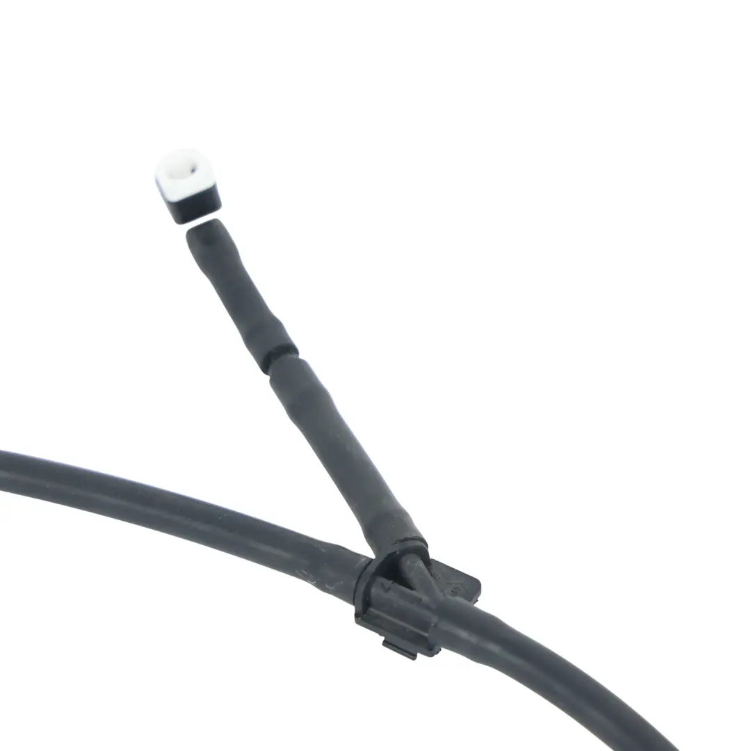 Windshield Washer Pipe Hose GX73-17K605-CC to Land Rover Range Rover Velar L560 with Part number LR181989 Land Rover Range Rover Velar L560 Windshield Washer Pipe Hose GX73-17K605-CC - SKU LR181989 - Part number LR181989