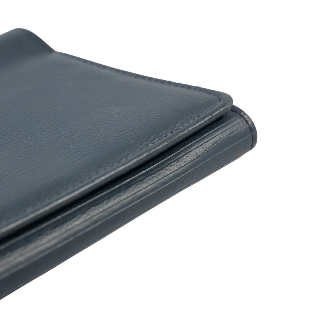 Owner's Handbook Pouch Case to Land Rover Discovery 3 L318 with Part number LRL100253901 Land Rover Discovery 3 L318 Owner's Handbook Pouch Case - SKU LRL100253901-1 - Part number LRL100253901