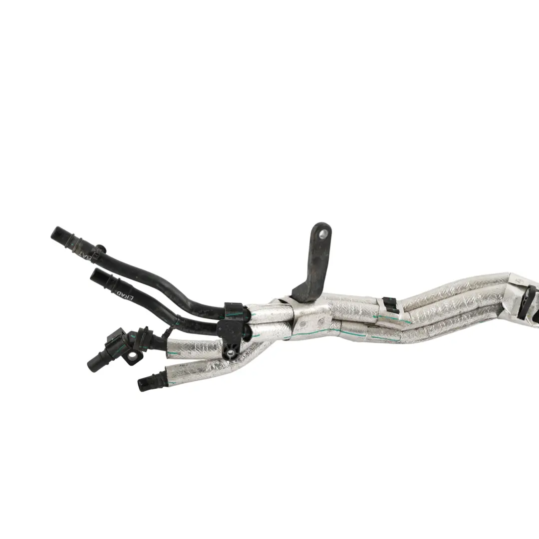 Cooling Coolant Pipe Hose Hybrid to Land Rover Discovery L550 Battery with Part number M8D2-8D274-AB Land Rover Discovery L550 Battery Cooling Coolant Pipe Hose Hybrid - SKU M8D2-8D274-AB - Part number M8D2-8D274-AB