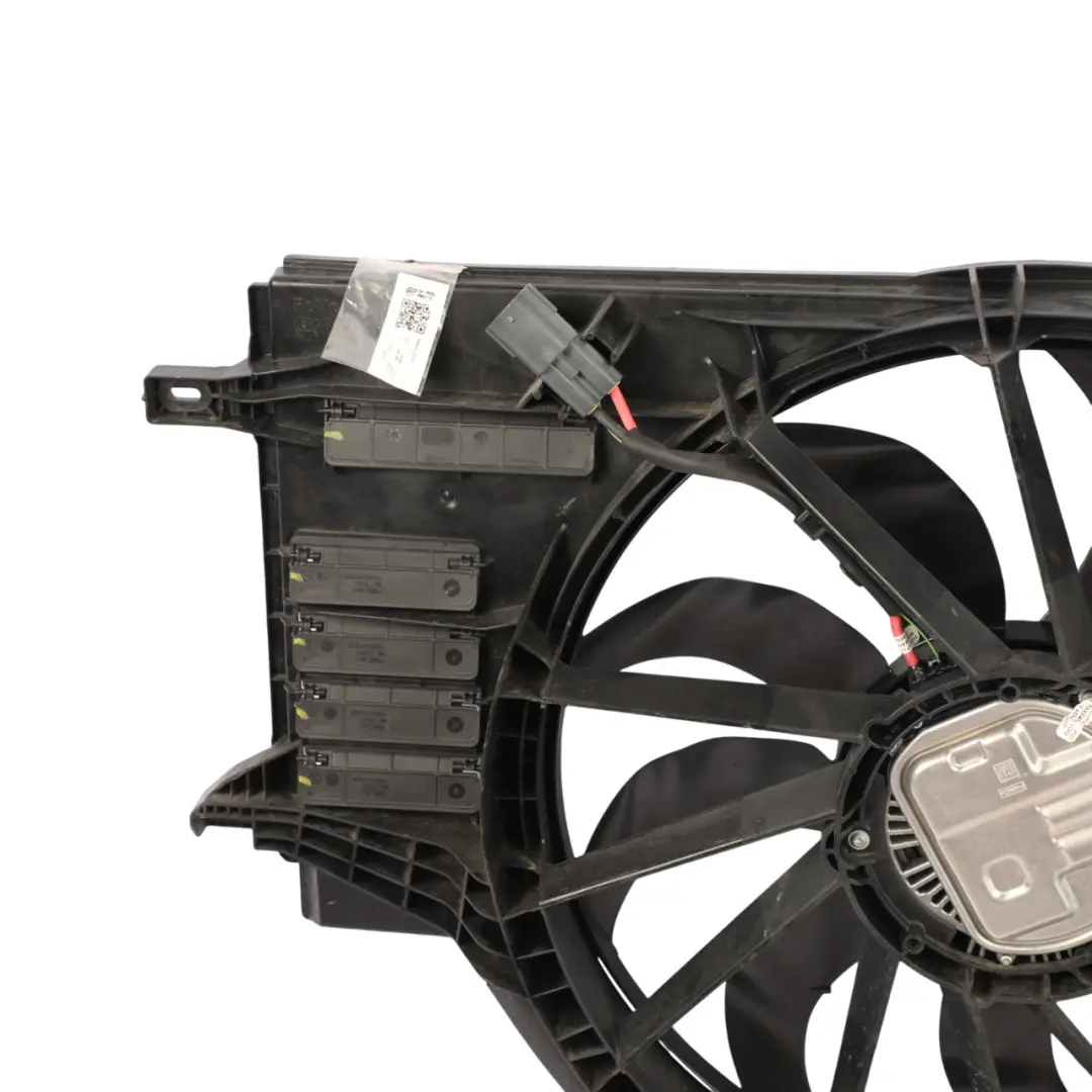 Cooliong Radiator Fan 3.0 Diesel DXWB to Volkswagen Amarok Nf Engine with Part number MB3G-8C607-CD Volkswagen Amarok Nf Engine Cooliong Radiator Fan 3.0 Diesel DXWB - SKU MB3G-8C607-CD - Part number MB3G-8C607-CD