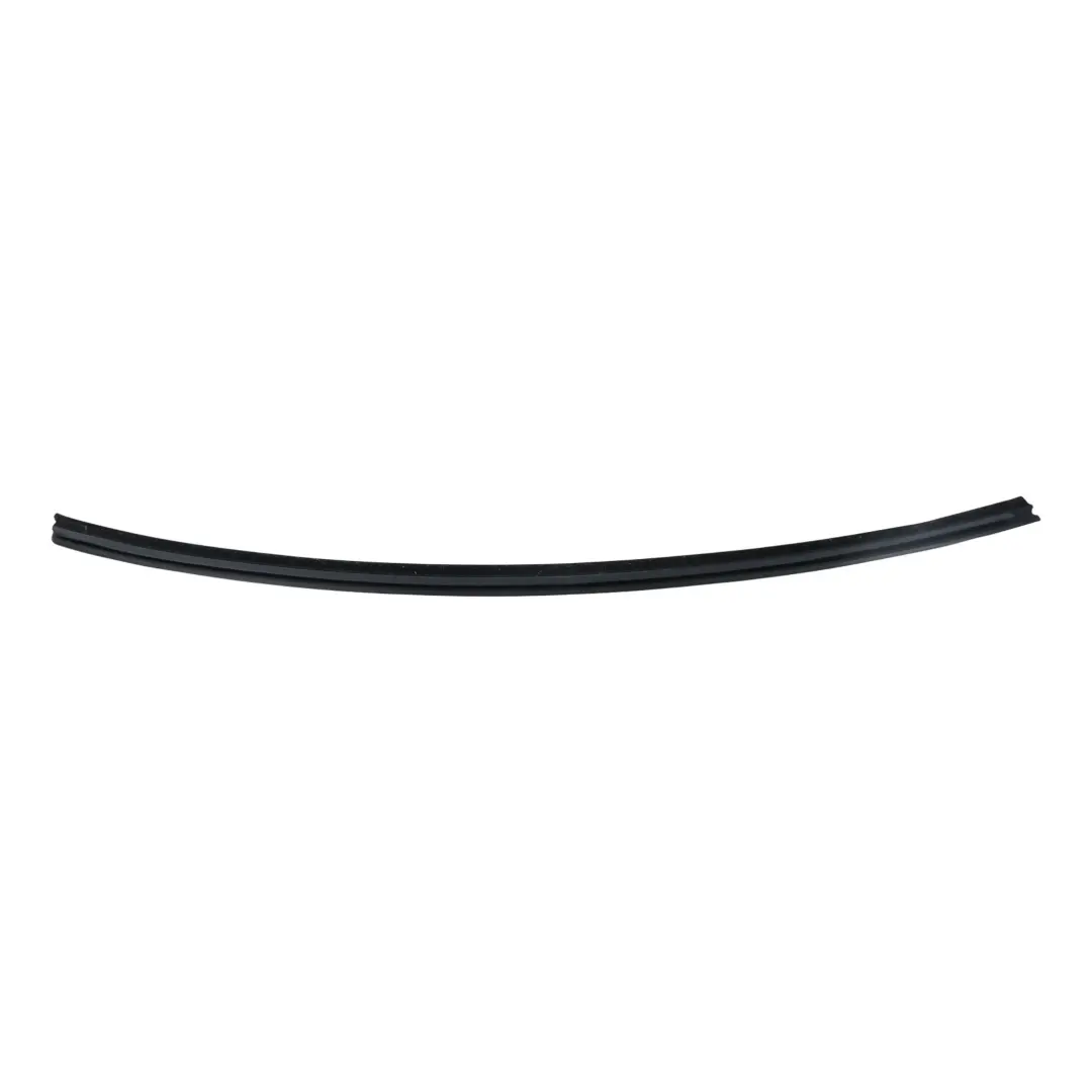 C450 Guarnizione Finestrino Anteriore Destra per Smart Fortwo con numero di parte Q0000507V008000000 Smart Fortwo C450 Guarnizione Finestrino Anteriore Destra - SKU Q0000507V008000000 - Numero di parte Q0000507V008000000