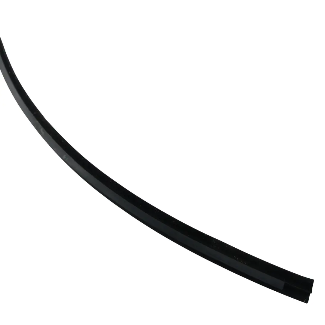 C450 Guarnizione Finestrino Anteriore Destra per Smart Fortwo con numero di parte Q0000507V008000000 Smart Fortwo C450 Guarnizione Finestrino Anteriore Destra - SKU Q0000507V008000000 - Numero di parte Q0000507V008000000