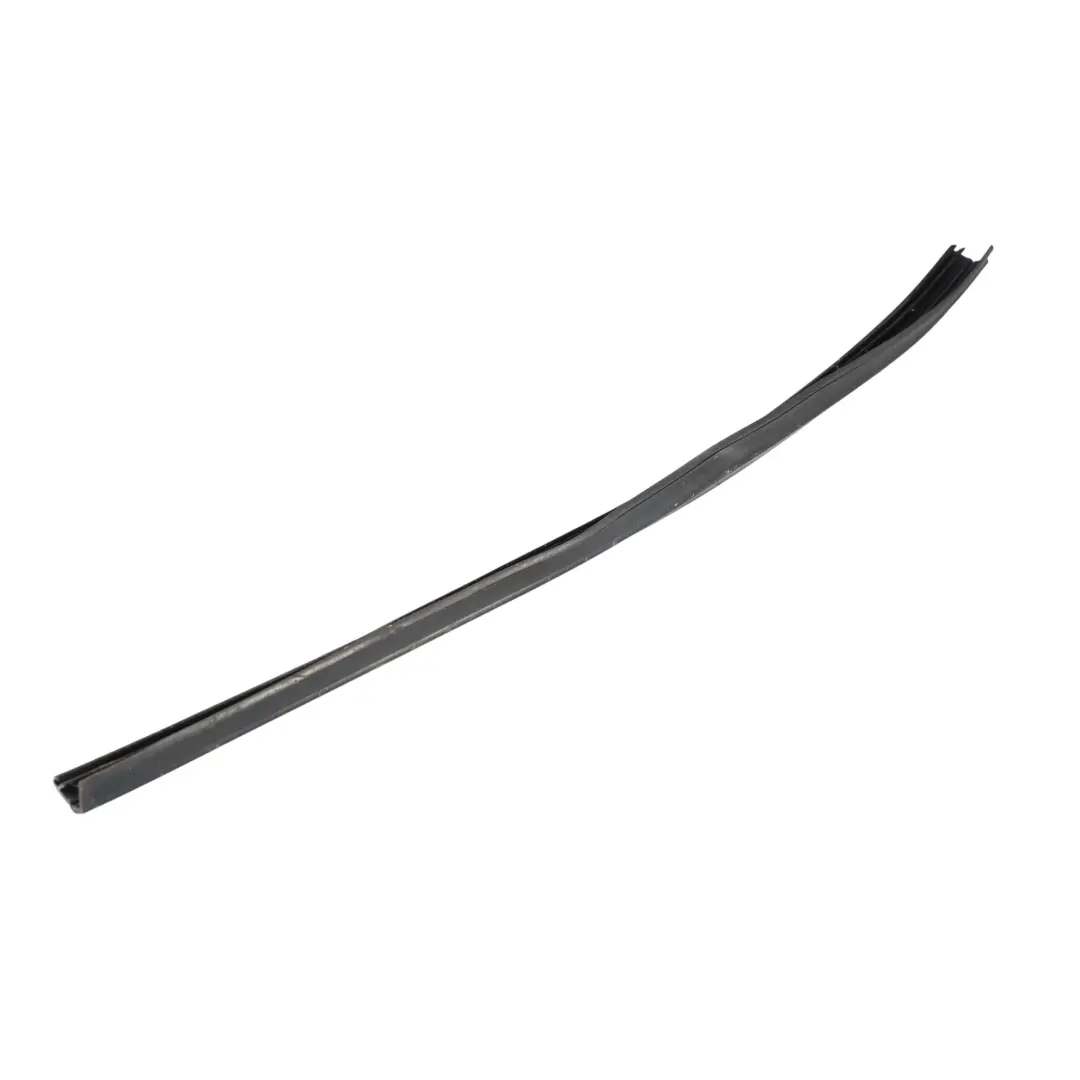 C450 Joint Vitre Porte Avant Gauche pour Smart à propos du numéro de pièce Q0001364V004000000 Smart C450 Joint Vitre Porte Avant Gauche - SKU Q0001364V004000000 - Numéro de pièce Q0001364V004000000