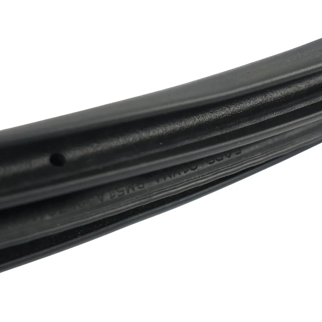 Mk3 Uszczelka Guma Drzwi Tylnych Lewa Prawa BM51-A20782-BC do Ford Focus o numerze 1869692 Ford Focus Mk3 Uszczelka Guma Drzwi Tylnych Lewa Prawa BM51-A20782-BC - SKU 1869692 - Numer Części 1869692