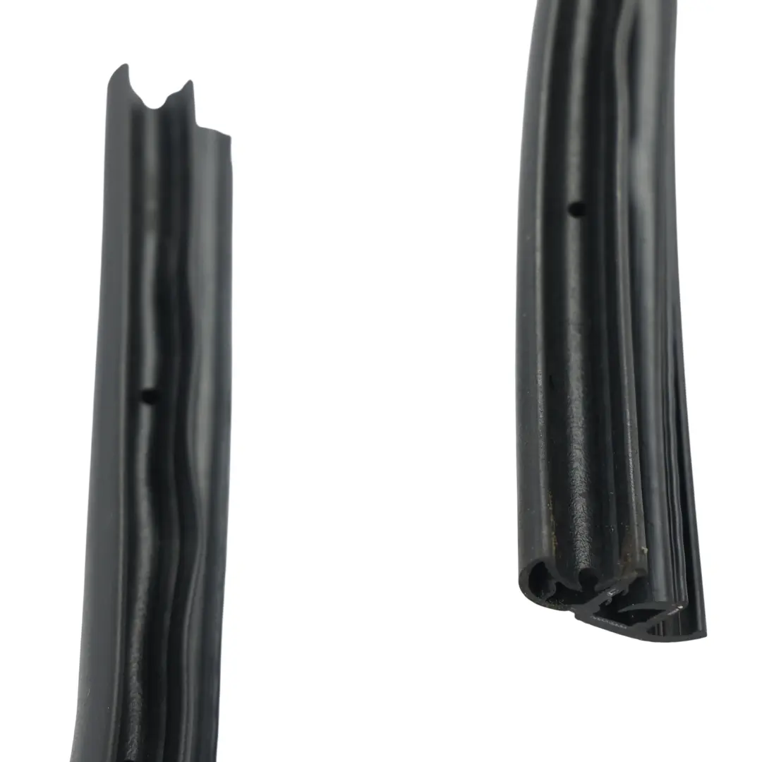 MK3 Junta Goma Puerta Trasera Izquierda Derecha BM51-A20782-BC para Ford Focus con número de pieza 1869692 Ford Focus MK3 Junta Goma Puerta Trasera Izquierda Derecha BM51-A20782-BC - SKU 1869692 - Número de pieza 1869692