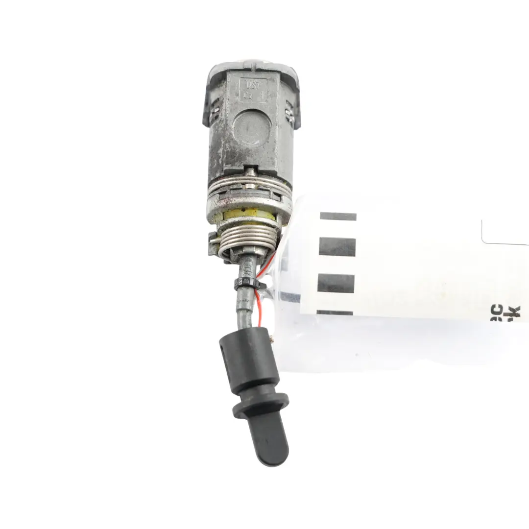 Front Driver's Door Lock Cylinder Housing Barrel Lock to Audi A1 8X with Part number 107837167CF Audi A1 8X Front Driver's Door Lock Cylinder Housing Barrel Lock - SKU RHD-107837167CF - Part number 107837167CF