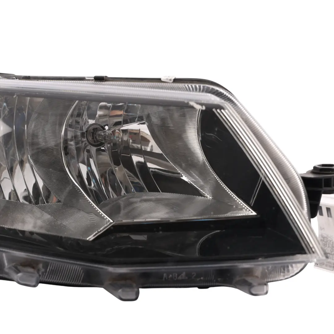 Skoda Octavia Mk3 Headlight Headlamp Halogen Right O/S - SKU RHD-5E2941016 - Part number 5E2941016