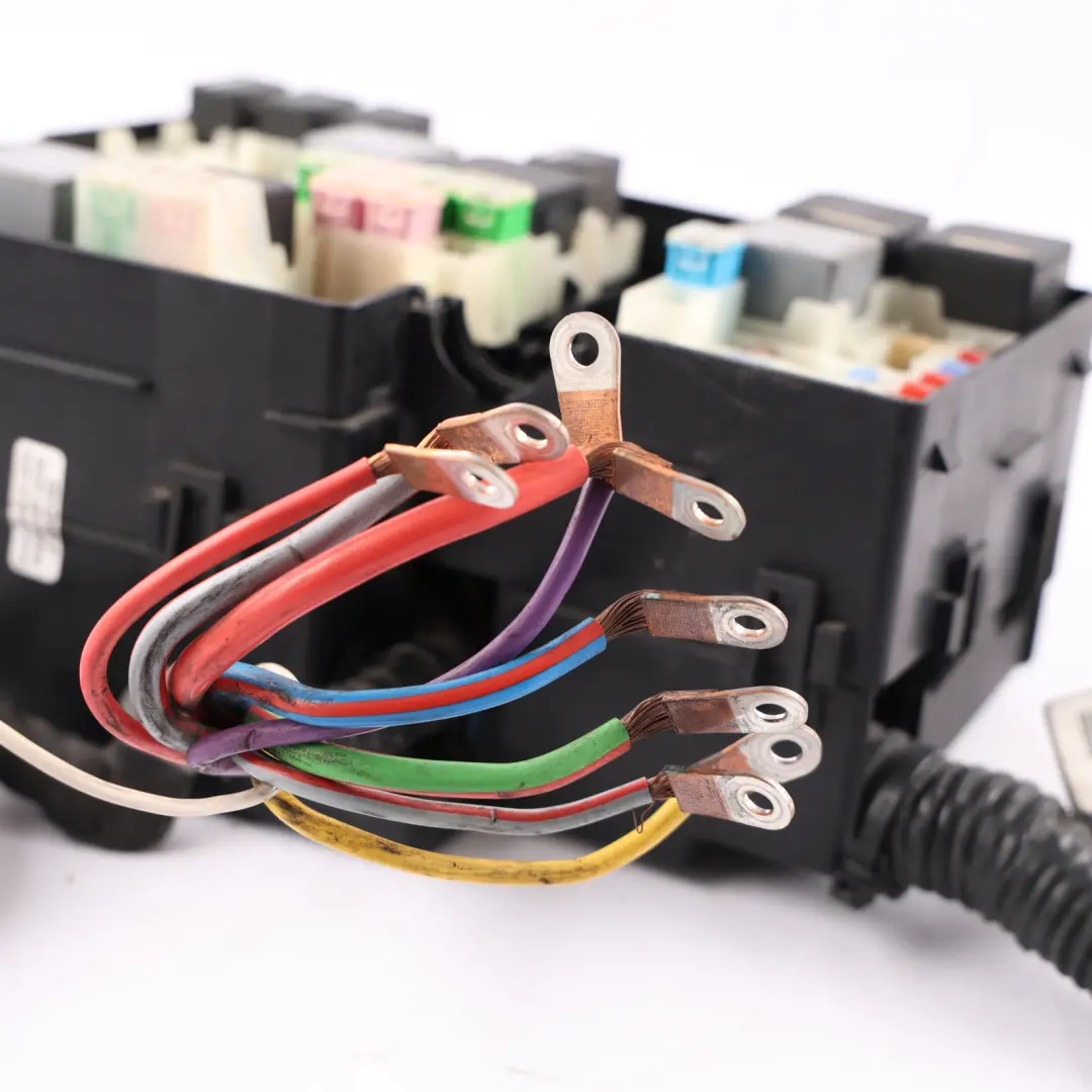 Mk2 Fuse Relay Box Wiring Cable 1.6 TDCI to Ford C-Max with Part number AV6T-14A142-AB Ford C-Max Mk2 Fuse Relay Box Wiring Cable 1.6 TDCI - SKU RHD-AV6T-14A142-AB - Part number AV6T-14A142-AB