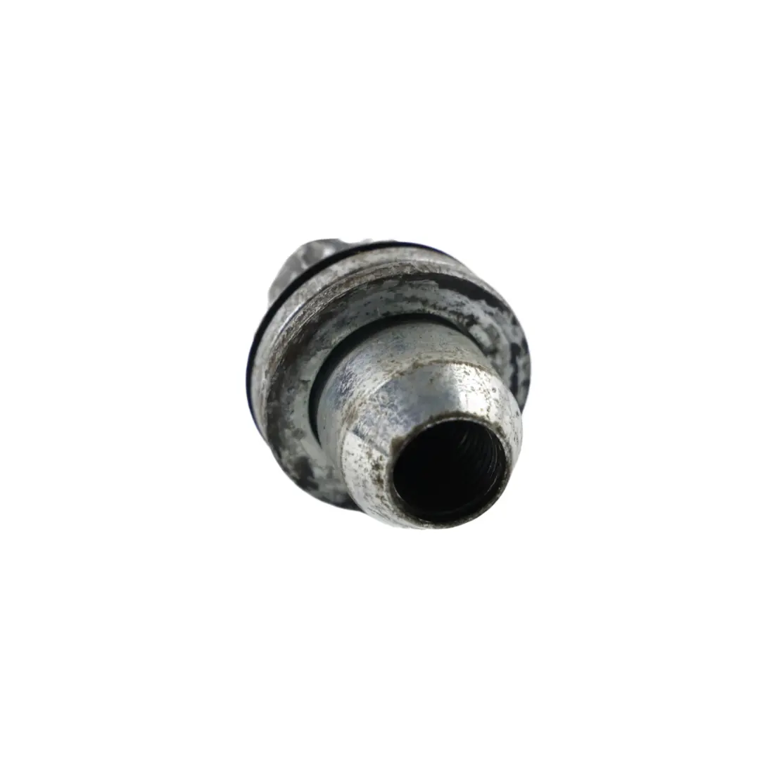Locking Wheel Bolt Locks Nut Set 5X to Land Rover Discovery L319 L320 with Part number RRD500590 Land Rover Discovery L319 L320 Locking Wheel Bolt Locks Nut Set 5X - SKU RRD500590-1 - Part number RRD500590