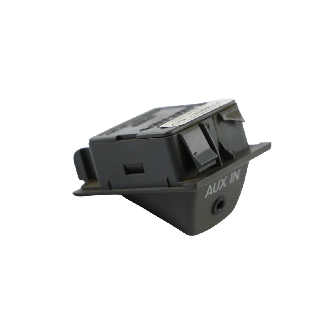 MK4 Prise Connecteur AUX IN UC0R66DFX pour Ford Ranger à propos du numéro de pièce UC0R-66DFX Ford Ranger MK4 Prise Connecteur AUX IN UC0R66DFX - SKU UC0R-66DFX - Numéro de pièce UC0R-66DFX