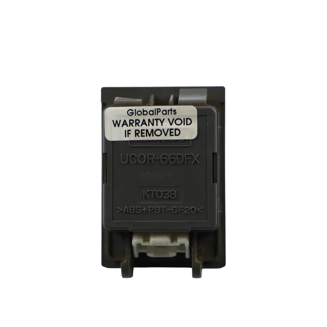 MK4 Prise Connecteur AUX IN UC0R66DFX pour Ford Ranger à propos du numéro de pièce UC0R-66DFX Ford Ranger MK4 Prise Connecteur AUX IN UC0R66DFX - SKU UC0R-66DFX - Numéro de pièce UC0R-66DFX