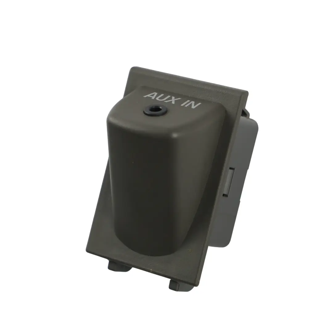 MK4 Prise Connecteur AUX IN UC0R66DFX pour Ford Ranger à propos du numéro de pièce UC0R-66DFX Ford Ranger MK4 Prise Connecteur AUX IN UC0R66DFX - SKU UC0R-66DFX - Numéro de pièce UC0R-66DFX