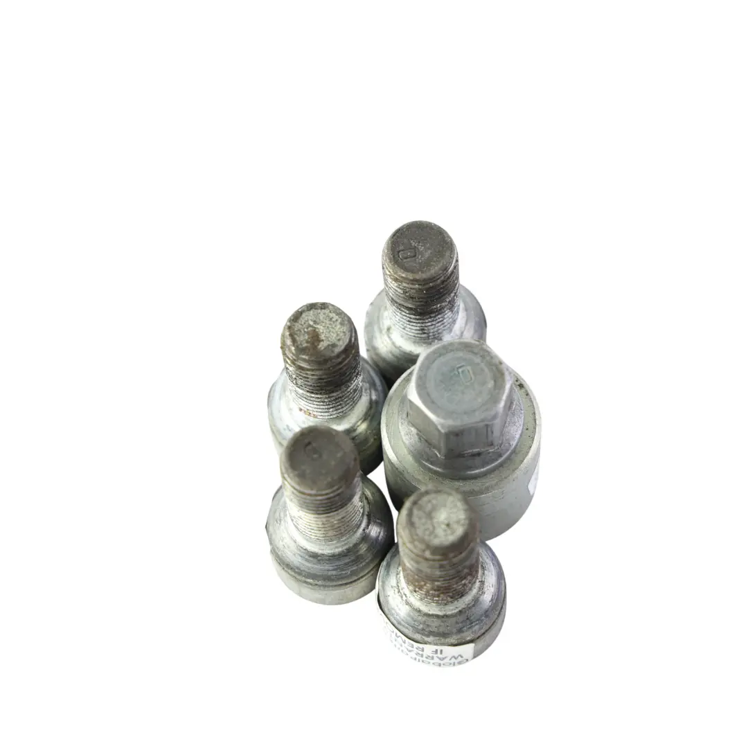 Set Dadi Bulloni Antifurto per Volkswagen Golf Mk7 Passat B6 con numero di parte WHT001814B Volkswagen Golf Mk7 Passat B6 Set Dadi Bulloni Antifurto - SKU WHT001814B - Numero di parte WHT001814B