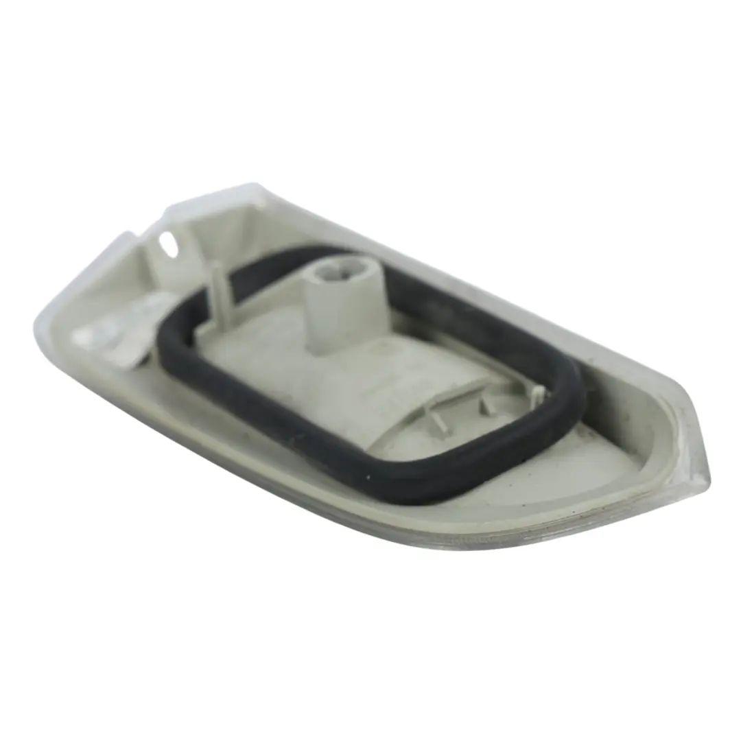 Range Rover L322 Panel Lampy Cofania W Tylnej Klapie Prawy - SKU XH42-13192-AA - Numer Części XH42-13192-AA