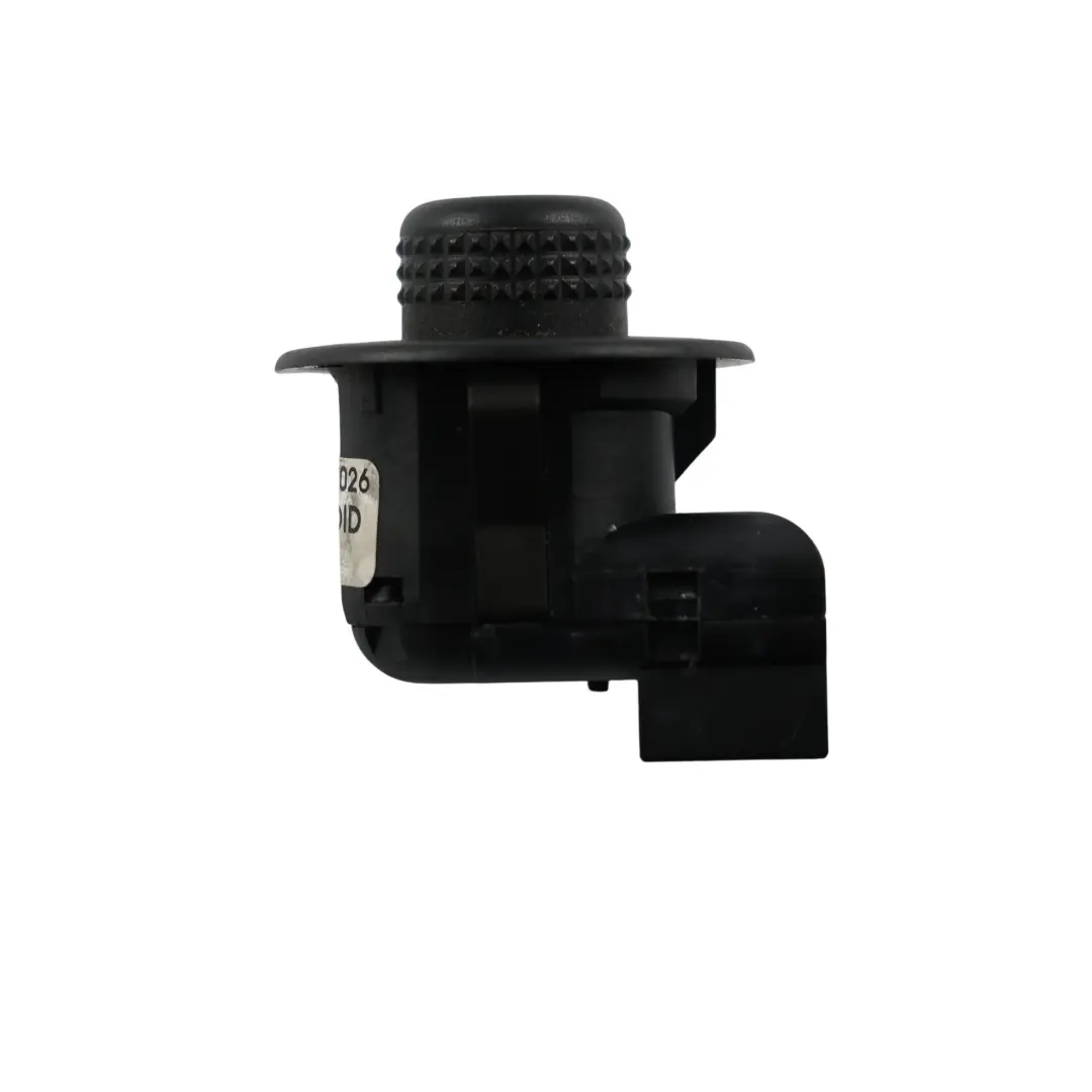 Wing Mirror Adjuster Regulator Switch Knob to Land Rover Discovery 3 L319 with Part number YUF500010 Land Rover Discovery 3 L319 Wing Mirror Adjuster Regulator Switch Knob - SKU YUF500010 - Part number YUF500010