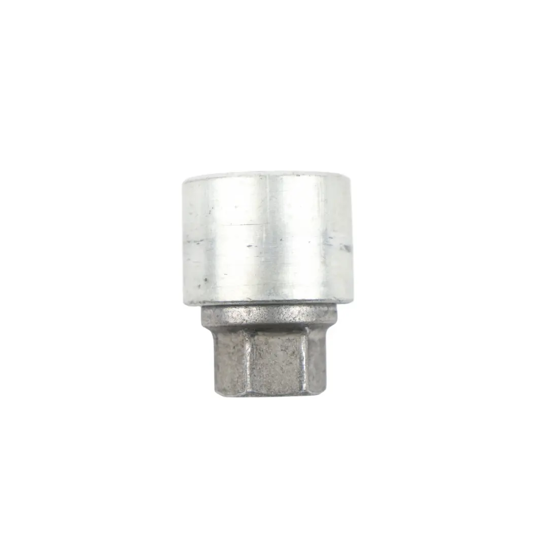 Blokady Kół M14X1,5X27 do Volkswagen Golf R Cd1 Passat CC Tiguan 5N o numerze 000071597D Volkswagen Golf R Cd1 Passat CC Tiguan 5N Blokady Kół M14X1,5X27 - SKU 000071597D - Numer Części 000071597D