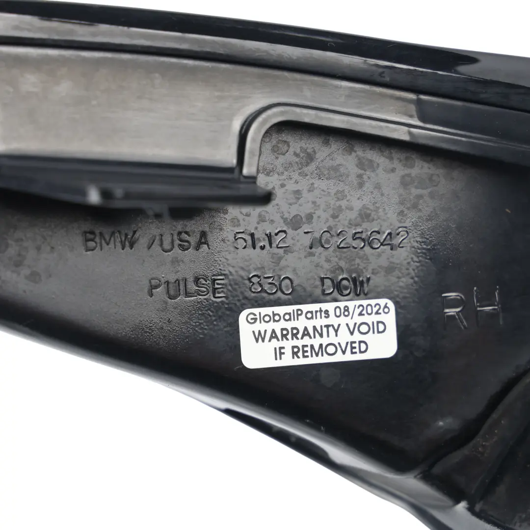 Cubierta Marco Luz Trasera Derecha Negro para BMW Z4 E85 con número de pieza 0031018 BMW Z4 E85 Cubierta Marco Luz Trasera Derecha Negro - SKU 0031018-SCH - Número de pieza 0031018