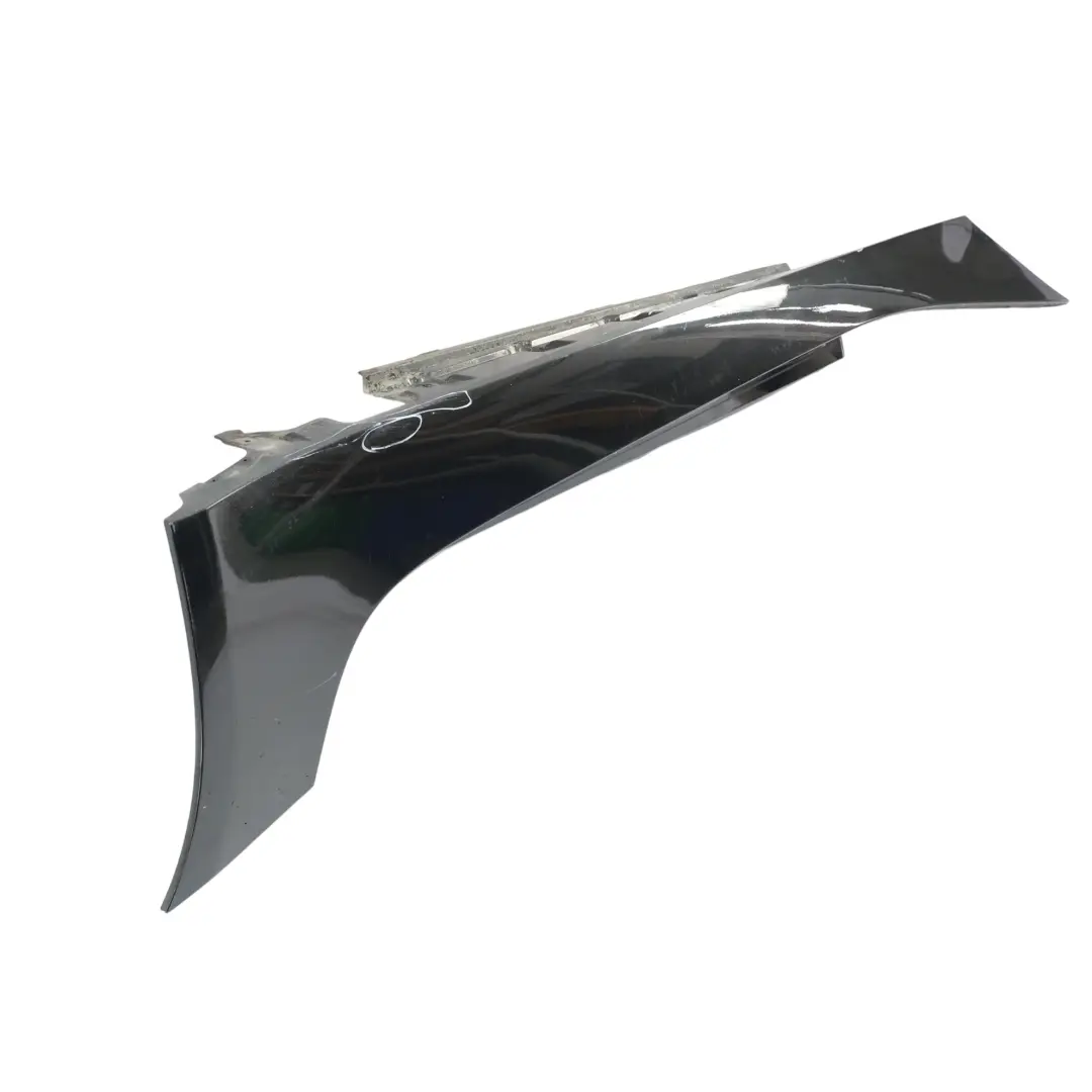Moldura Faldón Lateral Izquierda Negro Zafiro 475 para BMW Z4 E85 E86 con número de pieza 0031109 BMW Z4 E85 E86 Moldura Faldón Lateral Izquierda Negro Zafiro 475 - SKU 0031109-BS1 - Número de pieza 0031109