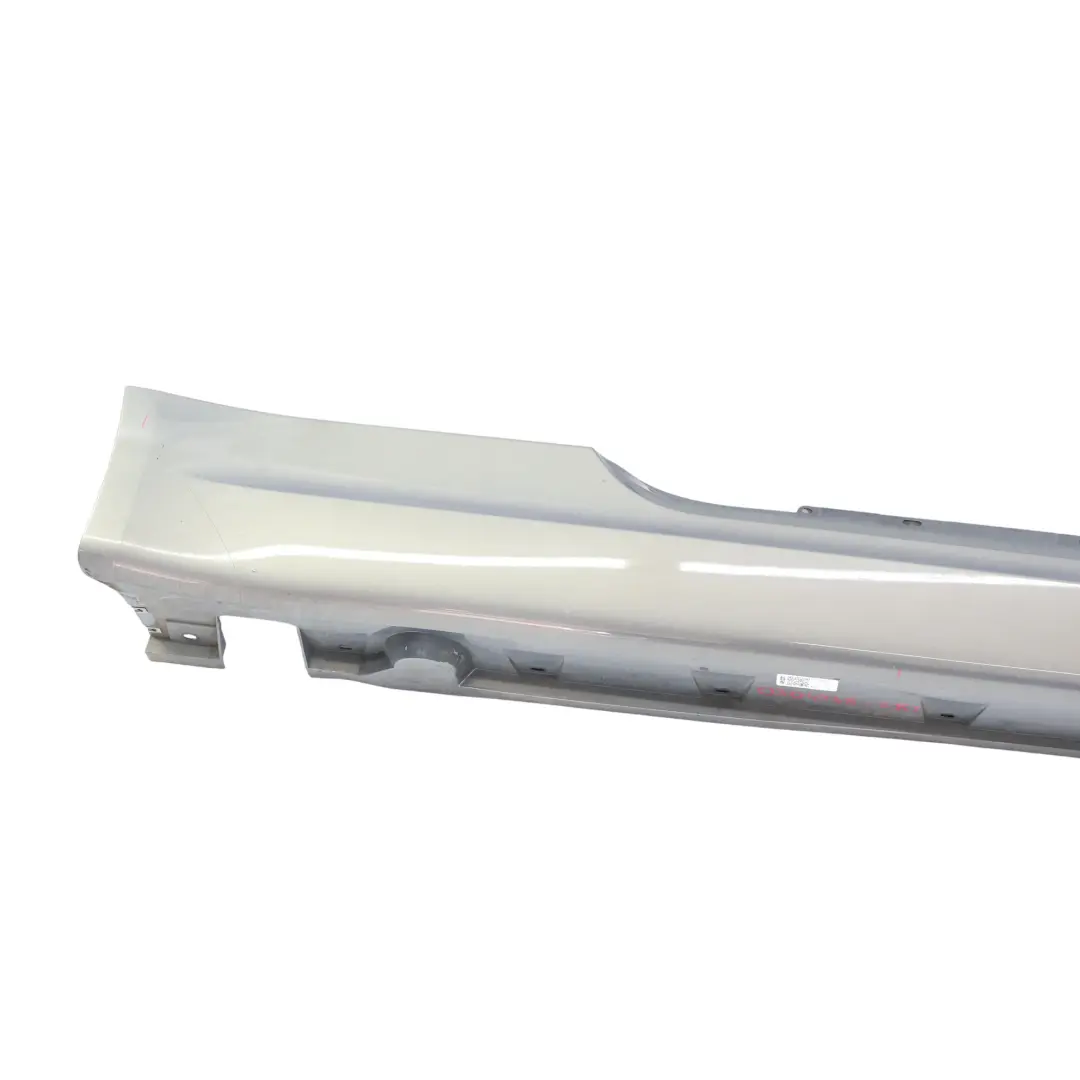 Türschwelle Seitenabdeckung Rechts Stratusgrau Metallic 440 für BMW 6 E63 E64 mit Teilenummer 0304948 BMW 6 E63 E64 Türschwelle Seitenabdeckung Rechts Stratusgrau Metallic 440 - SKU 0304948-SRT - Teilenummer 0304948