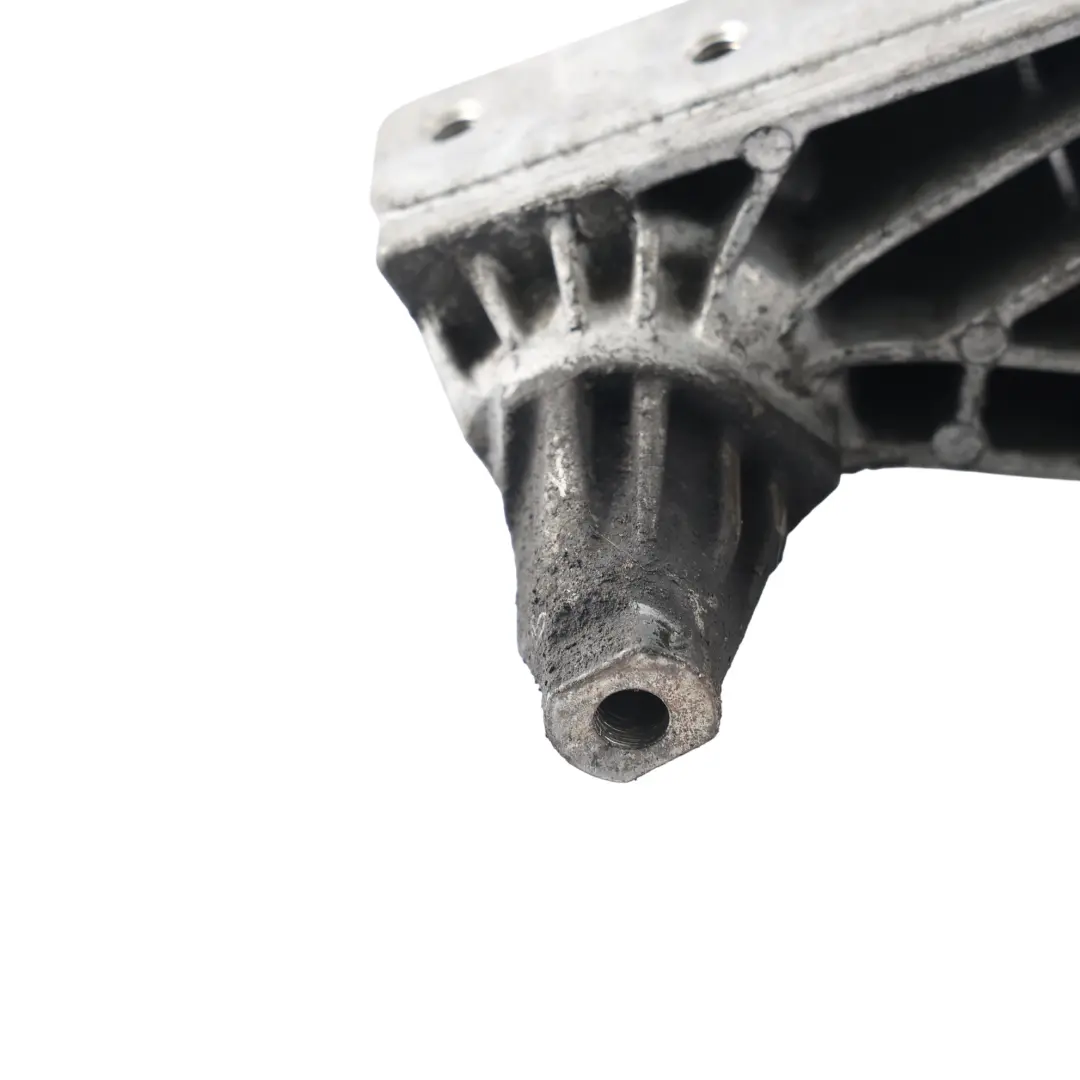 Volkswagen T5 Transporter Supporto Motore Destro 1.9 TDI - SKU 038199207AF - Numero di parte 038199207AF