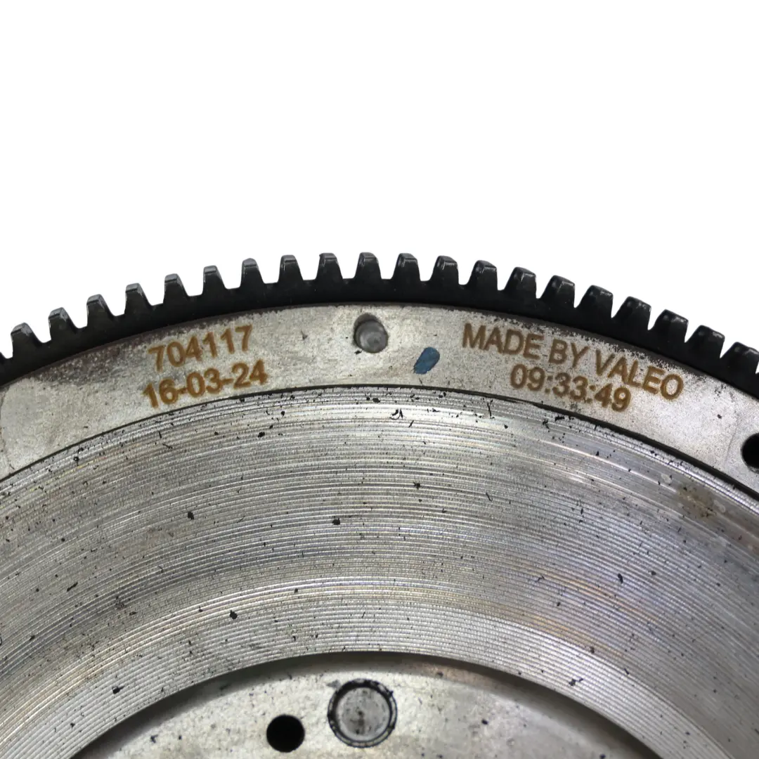 Audi A3 8P Dual Mass Flywheel Clutch Plate Set VALEO 2.0 TDI - SKU 03L105266BQ-2 - Part number 03L105266BQ