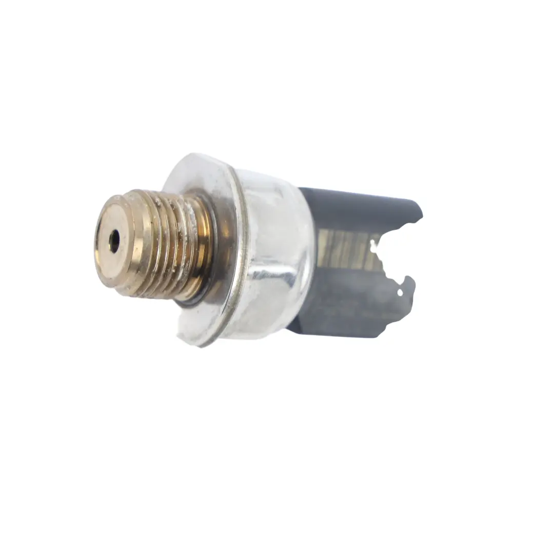Czujnik Ciśnienia Paliwa 2.0 TDI CUWA do Volkswagen Scirocco Mk 3 o numerze 04L906054 Volkswagen Scirocco Mk 3 Czujnik Ciśnienia Paliwa 2.0 TDI CUWA - SKU 04L906054 - Numer Części 04L906054