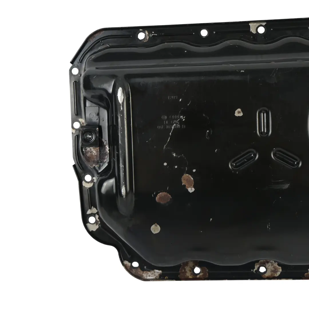 Oil Pan Oil Sump 3.2 FSI Petrol Quattro BPK 260HP to Audi A8 D3 with Part number 06E103600D Audi A8 D3 Oil Pan Oil Sump 3.2 FSI Petrol Quattro BPK 260HP - SKU 06E103600D - Part number 06E103600D