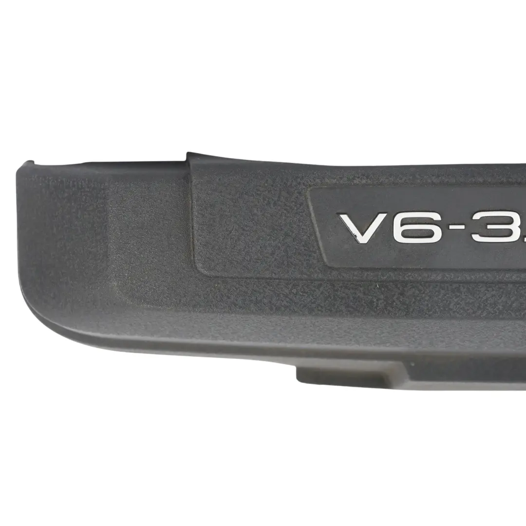 Abdeckung Kunststoff Verkleidung 3.2 V6 FSI für Audi A8 D3 Motor mit Teilenummer 06E103925H Audi A8 D3 Motor Abdeckung Kunststoff Verkleidung 3.2 V6 FSI - SKU 06E103925H - Teilenummer 06E103925H