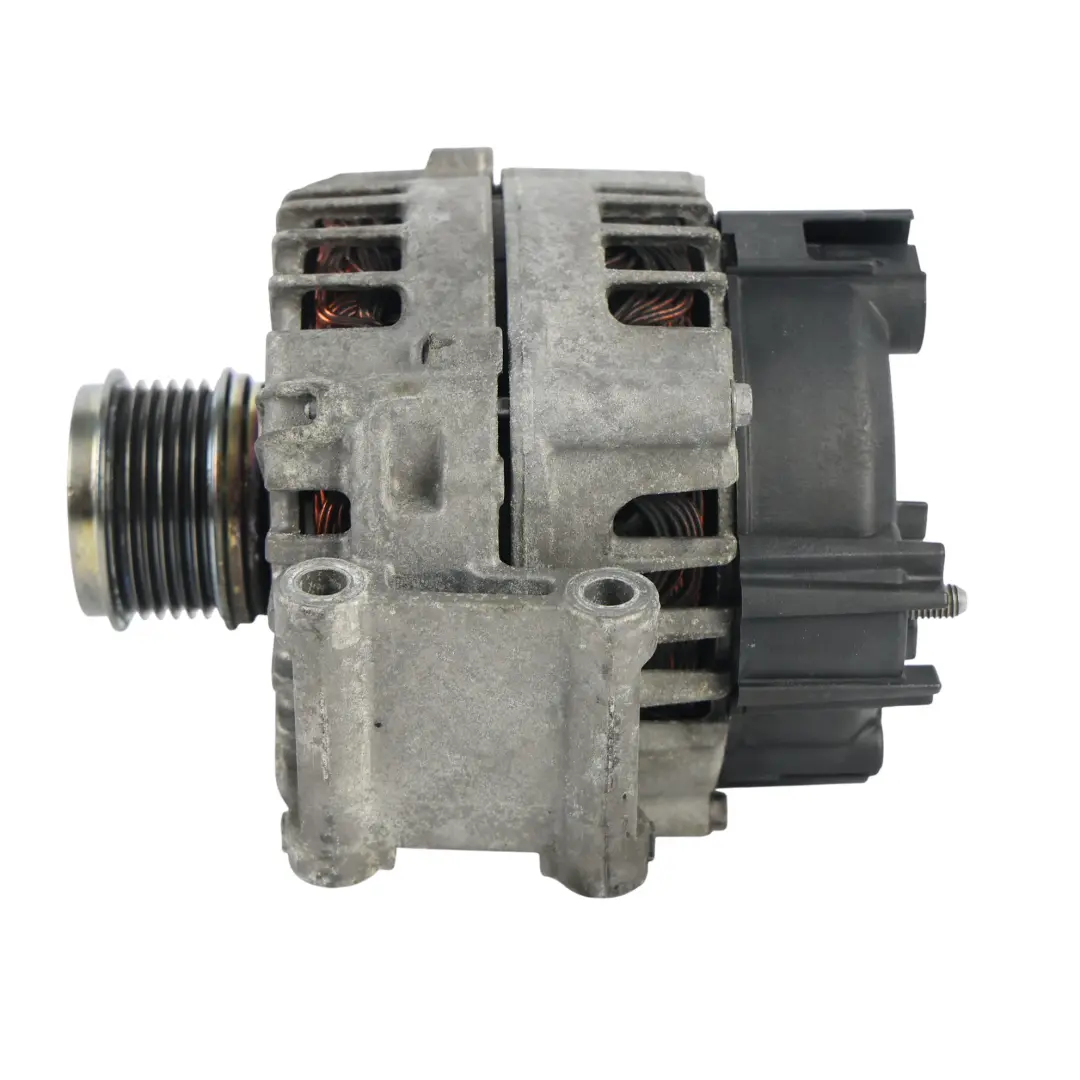 Alternateur 14V 180A 2.0 TFSI pour Porsche Macan 95B à propos du numéro de pièce 06H903018E Porsche Macan 95B Alternateur 14V 180A 2.0 TFSI - SKU 06H903018E - Numéro de pièce 06H903018E