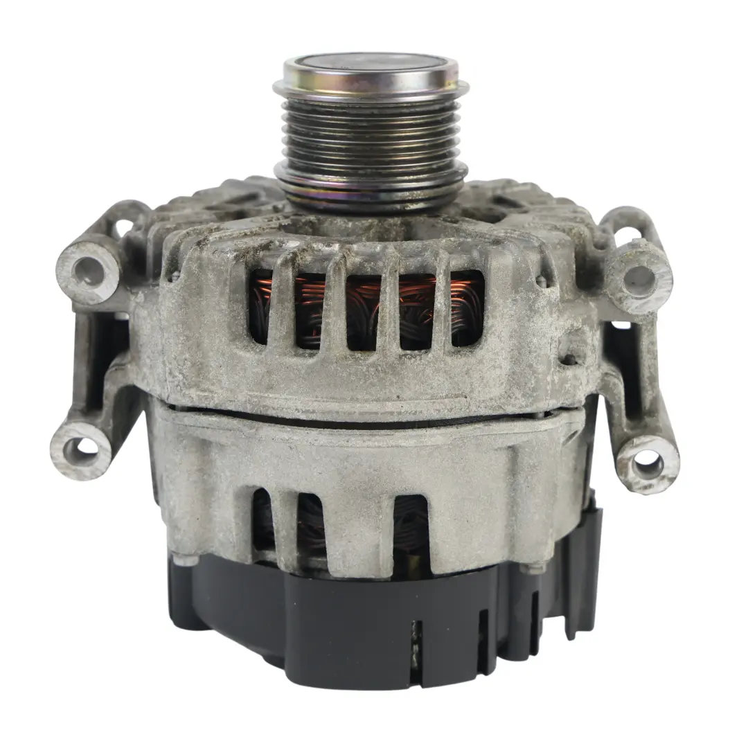 Alternatore 14V 180A 2.0 TFSI per Porsche Macan 95B con numero di parte 06H903018E Porsche Macan 95B Alternatore 14V 180A 2.0 TFSI - SKU 06H903018E - Numero di parte 06H903018E