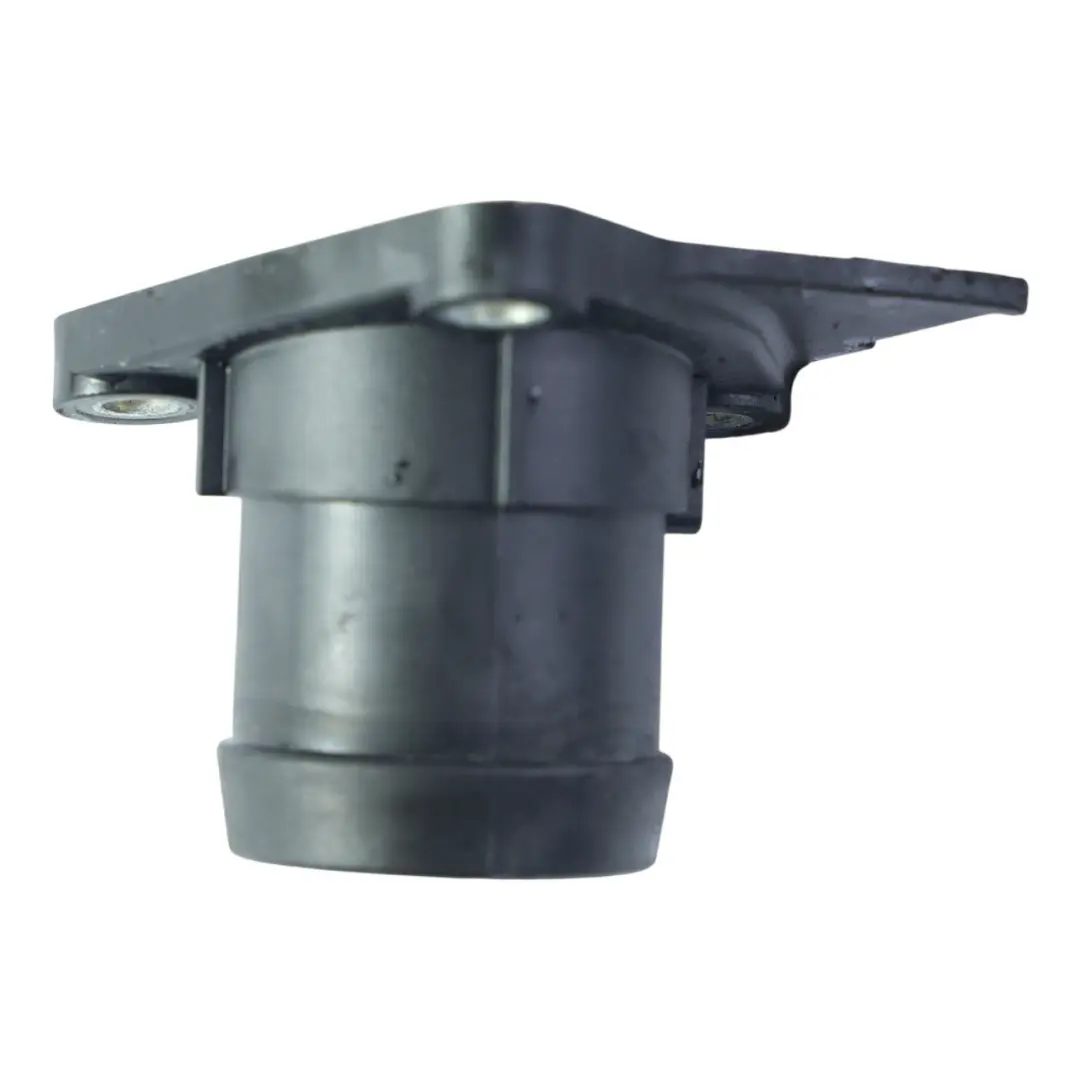 Adattatore Flangia Tubo Liquido Refrigerante per Audi S6 C7 S7 4G con numero di parte 079121137M Audi S6 C7 S7 4G Adattatore Flangia Tubo Liquido Refrigerante - SKU 079121137M - Numero di parte 079121137M