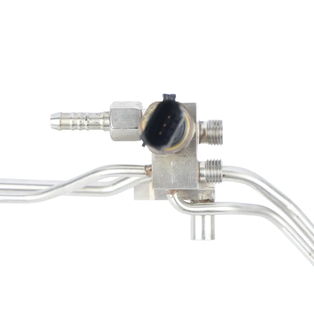 Audi RS4 B7 Fuel Pipe Hose Line Center 4.2 FSI BNS - SKU 079127503H - Part number 079127503H