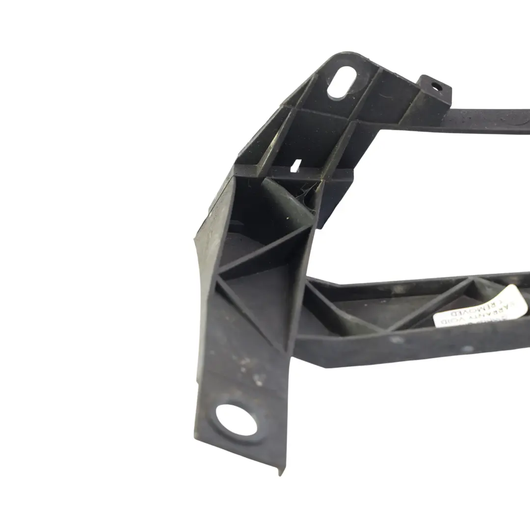 Soporte Faro Delantero Derecho para Volkswagen Transporter T5 con número de pieza 1301329422 Volkswagen Transporter T5 Soporte Faro Delantero Derecho - SKU 1301329422 - Número de pieza 1301329422