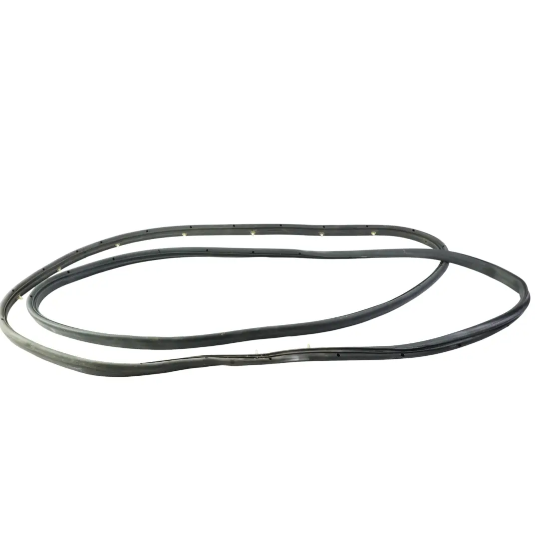 MK5 Uszczelka Drzwi Przednich Prawa 2S51-B20708-AF do Ford Fiesta o numerze 1482175 Ford Fiesta MK5 Uszczelka Drzwi Przednich Prawa 2S51-B20708-AF - SKU 1482175 - Numer Części 1482175