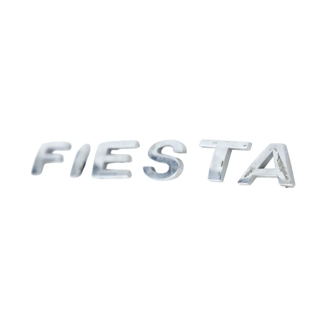 MK5 Emblemat Napis FIESTA Tył do Ford Fiesta o numerze 1507221 Ford Fiesta MK5 Emblemat Napis FIESTA Tył - SKU 1507221 - Numer Części 1507221