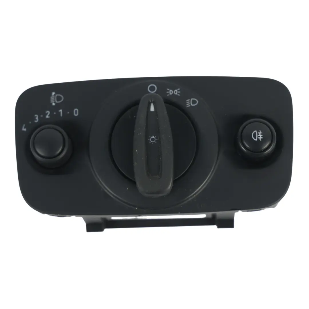 Headlight Light Switch Control Button 8A6T-13A024-AB to Ford Fiesta Mk7 with Part number 1515201 Ford Fiesta Mk7 Headlight Light Switch Control Button 8A6T-13A024-AB - SKU 1515201 - Part number 1515201