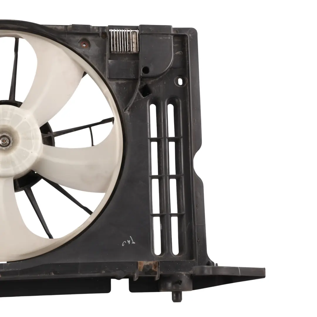 Fan Shroud Engine Cooling Fan Blades Motor to Toyota Auris E15 with Part number 167110D190 Toyota Auris E15 Fan Shroud Engine Cooling Fan Blades Motor - SKU 167110D190 - Part number 167110D190