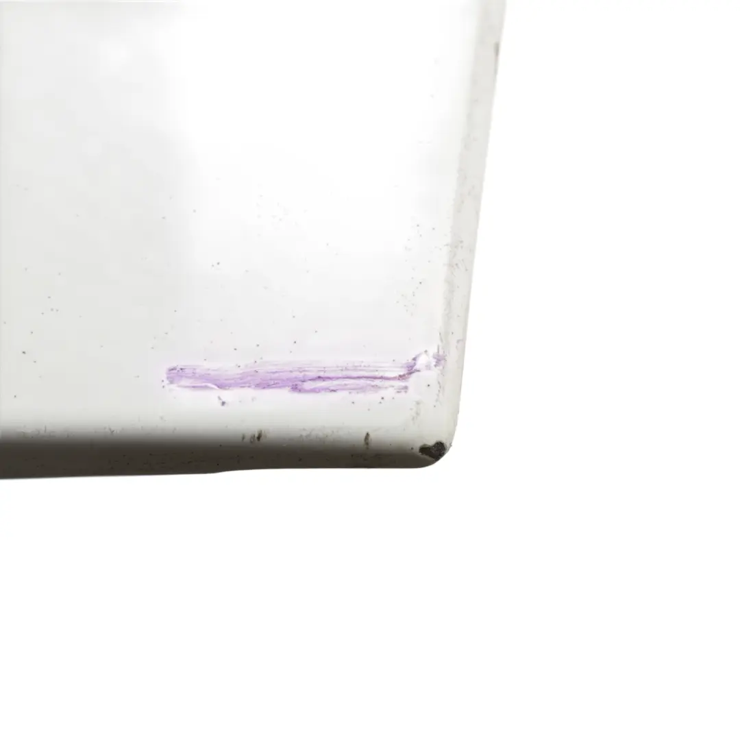 Ford Fiesta Mk7 Spoiler Tylnej Klapy Bagażnika Biały Frozen White Z2 - SKU 1747630-FW - Numer Części 1747630