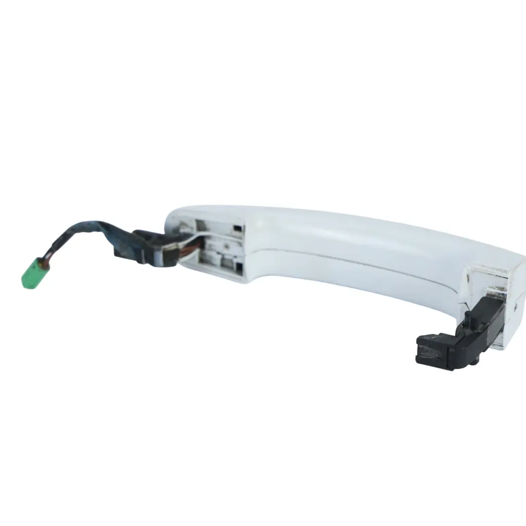 Mk1 Manija Puerta Delantera Lado Pasajero Blanco Congelado Z2 para Ford Kuga con número de pieza 1775832 Ford Kuga Mk1 Manija Puerta Delantera Lado Pasajero Blanco Congelado Z2 - SKU 1775832-FW - Número de pieza 1775832